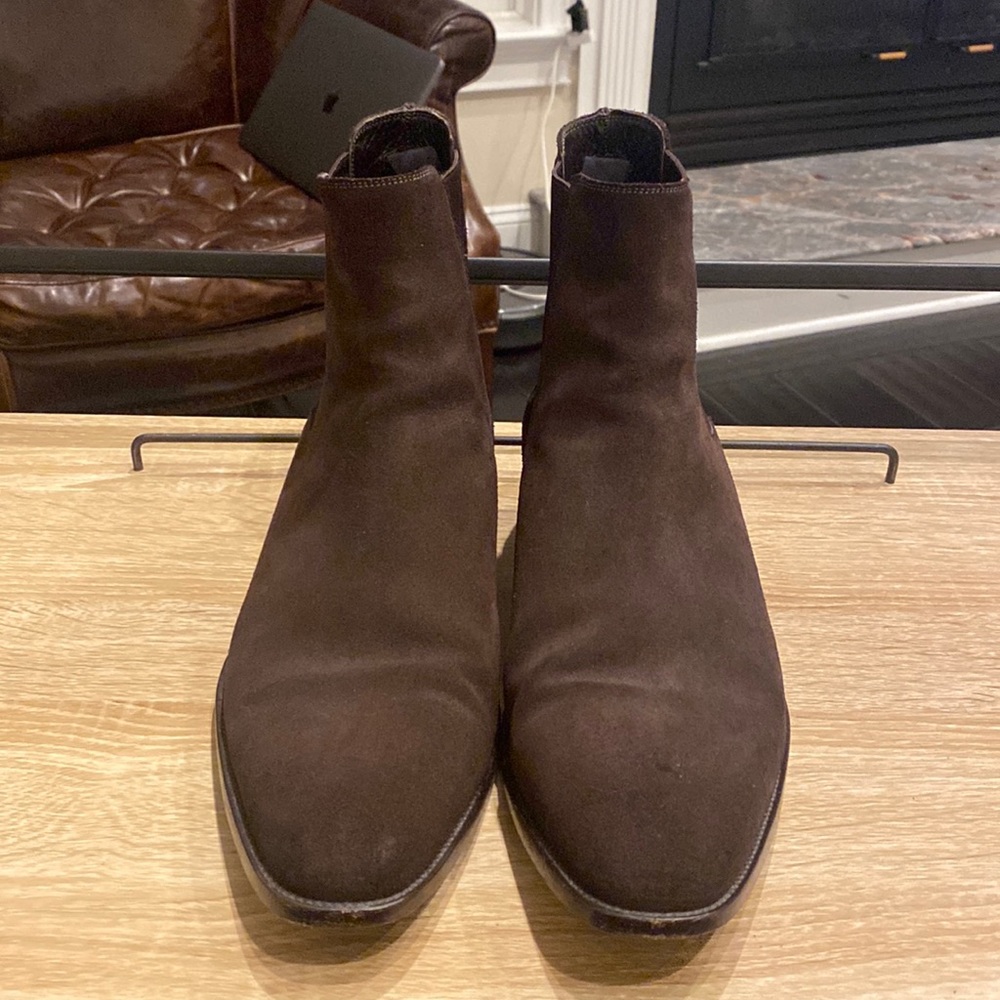 Yves Saint Laurent men’s Chelsea boot in brown size 13/46